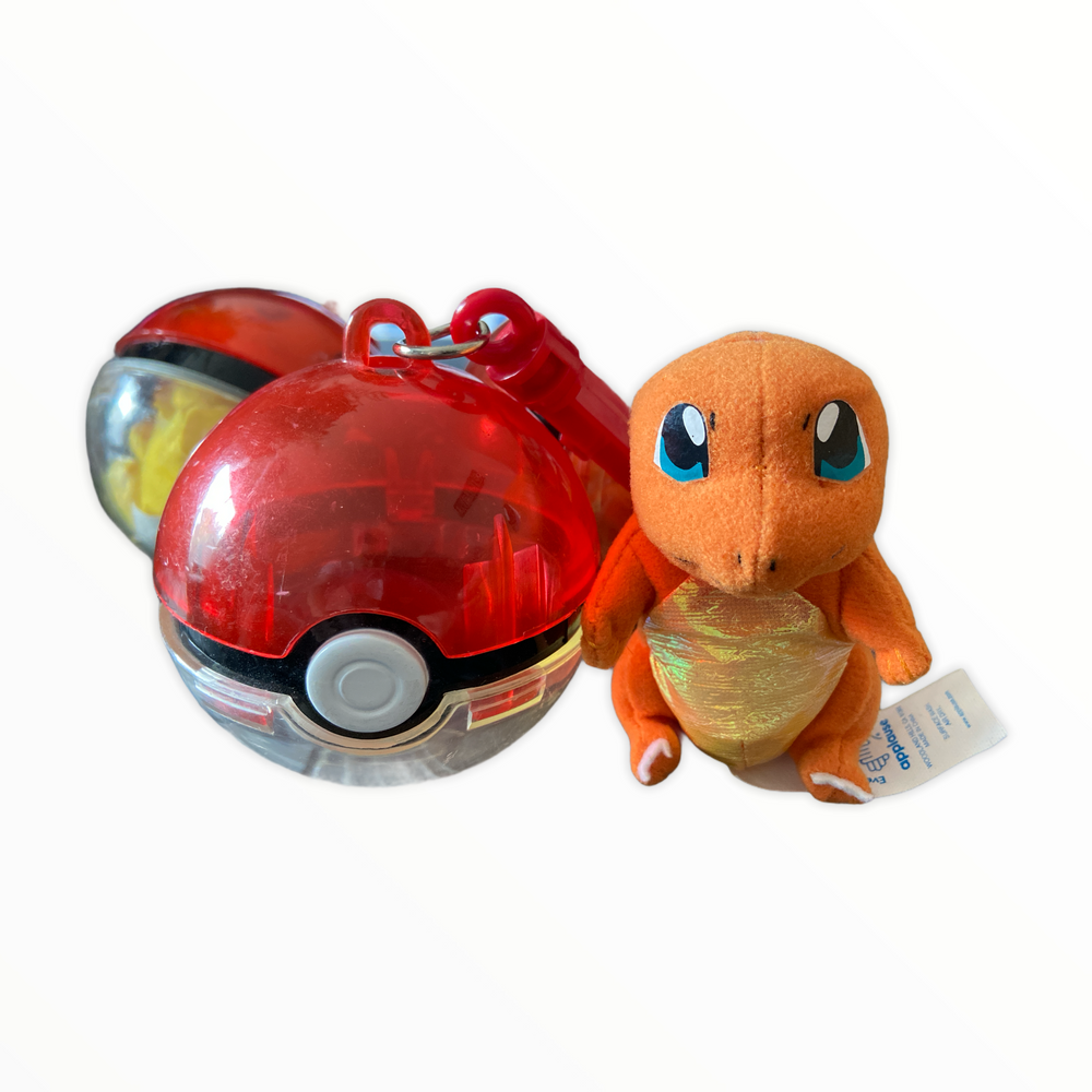 Vintage Applause 3” Charmander Plushie /w Pokeball (Pre-Owned)